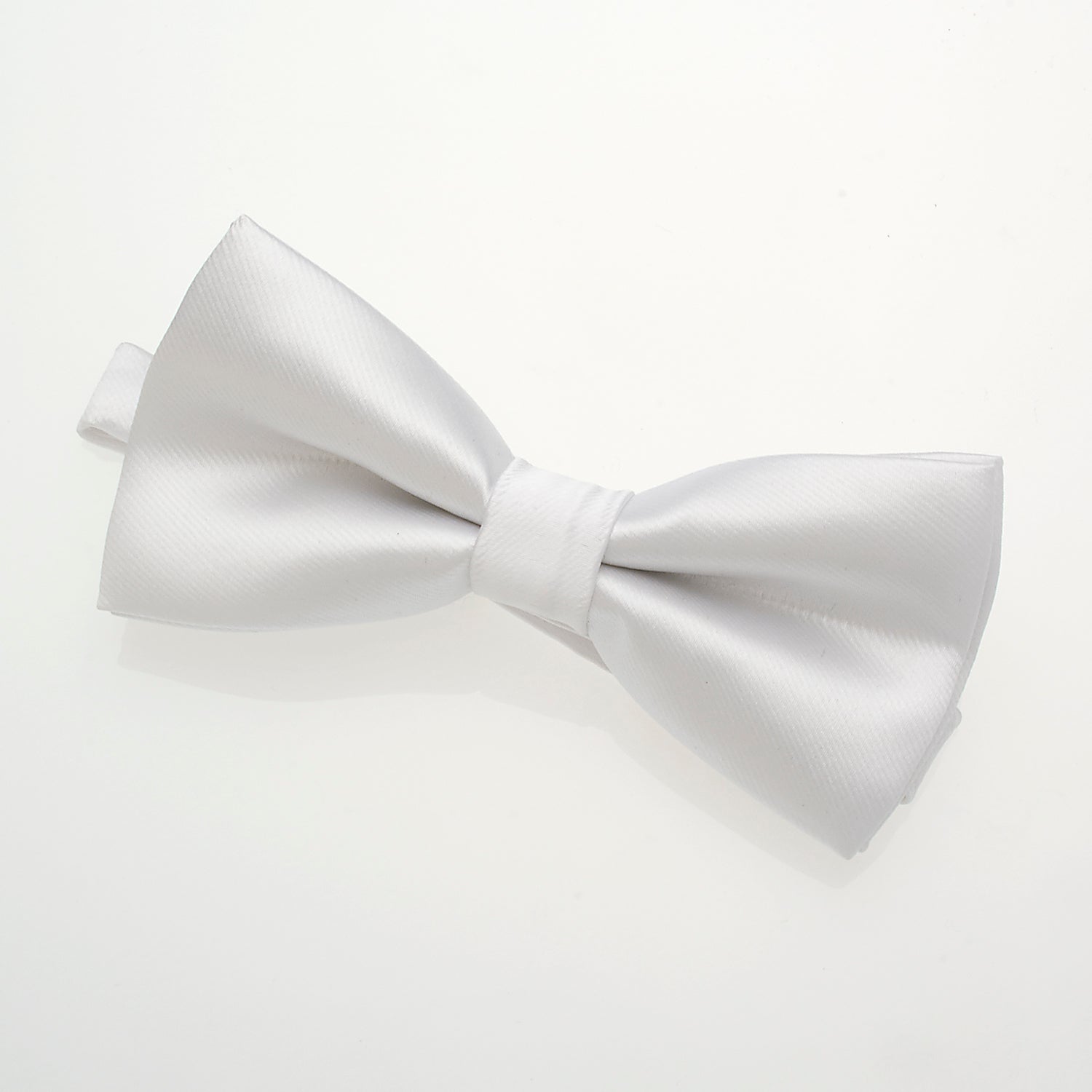 White Bowtie-The Suit Spot-Wedding Suits-Wedding Tuxedos-Groomsmen Suits-Groomsmen Tuxedos-Slim Fit Suits-Slim Fit Tuxedos-Online wedding suits
